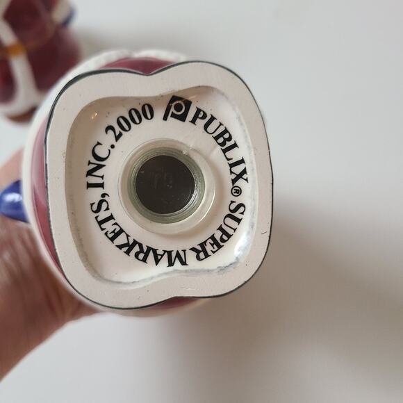 Publix Seasons Greetings 2000 Salt &Pepper Shaker Santa & Mrs Claus Christmas - Picture 6 of 13